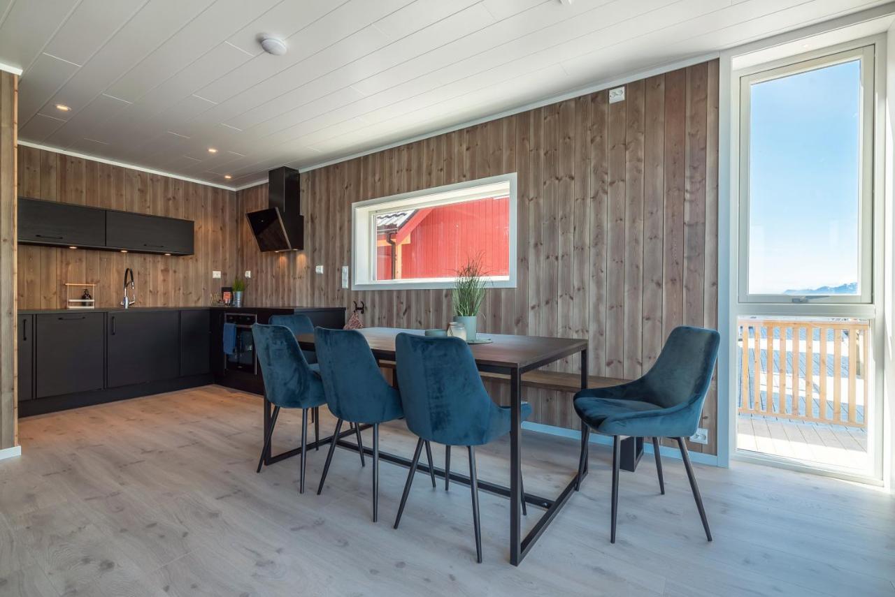 Seafront New Cabin In Lofoten Ballstad Extérieur photo
