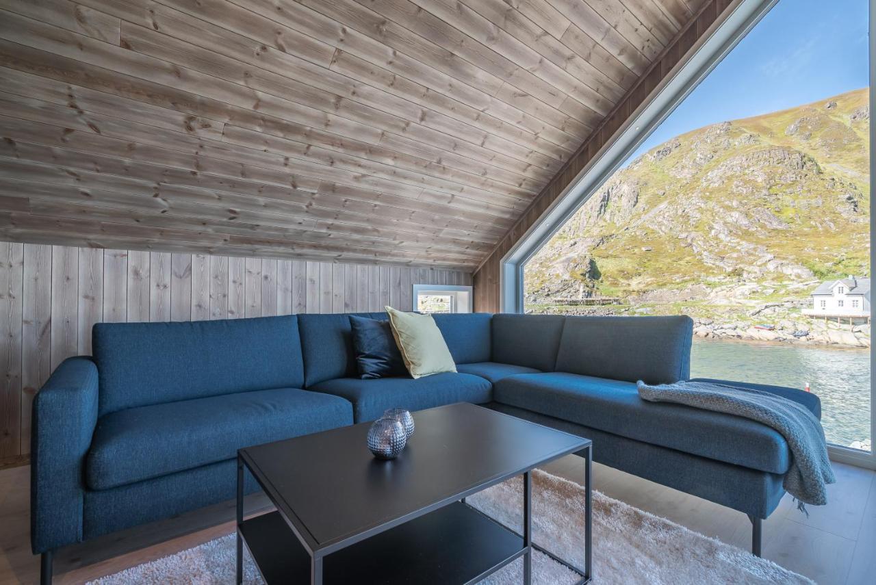 Seafront New Cabin In Lofoten Ballstad Extérieur photo
